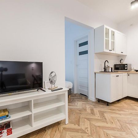 레스코 Apartament Na Plantach 아파트 외부 사진