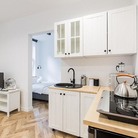 레스코 Apartament Na Plantach 아파트 외부 사진