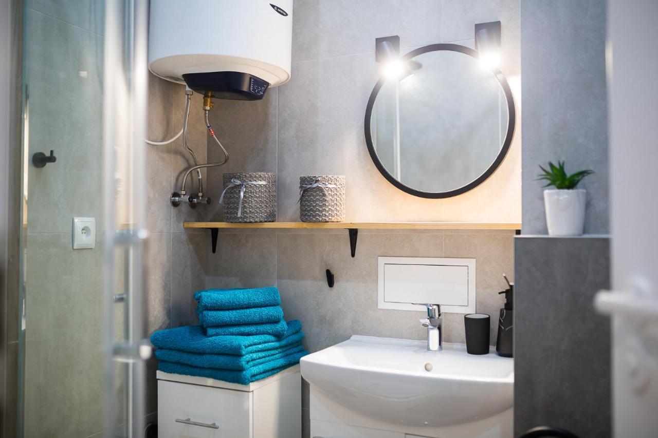 레스코 Apartament Na Plantach 아파트 외부 사진