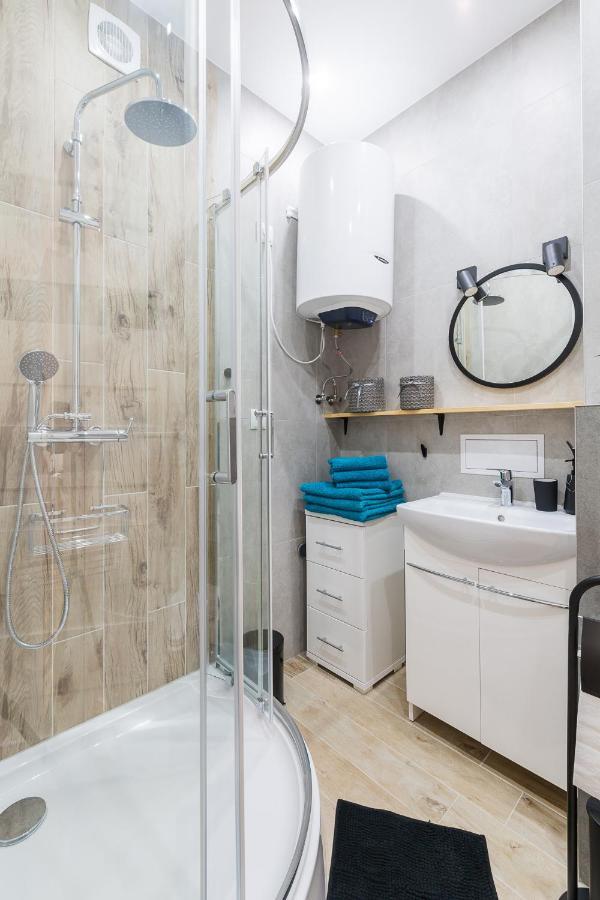 레스코 Apartament Na Plantach 아파트 외부 사진