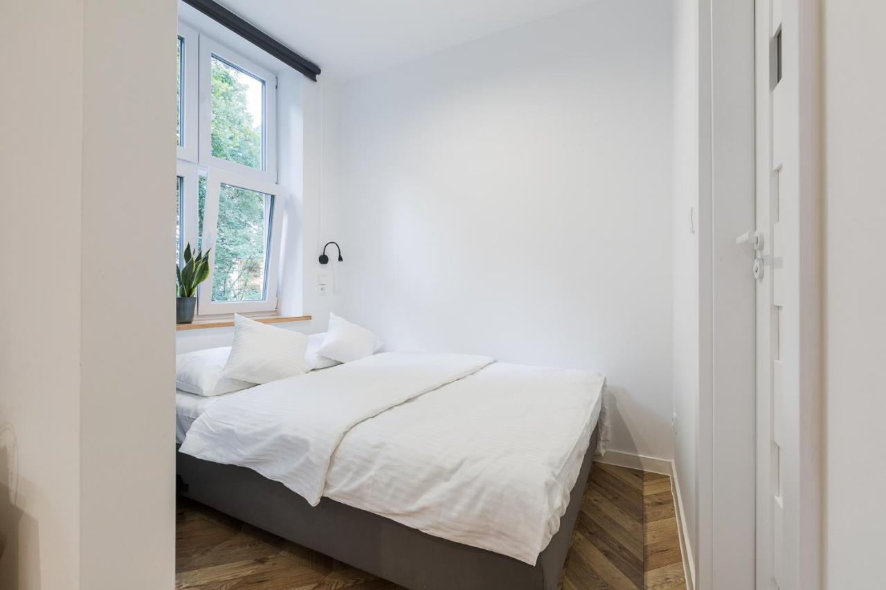 레스코 Apartament Na Plantach 아파트 외부 사진